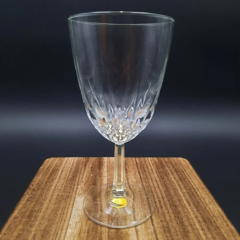 Vintage 10oz Crystal Wine‎ Glass Etched Fluted Stemware Elegant Dining Tableware